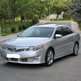 Toyota Camry 2014