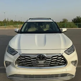Toyota Highlander 2020