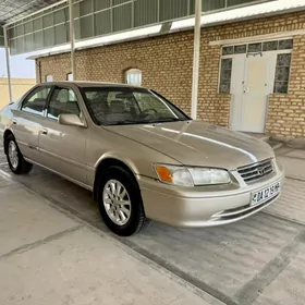 Toyota Camry 2000