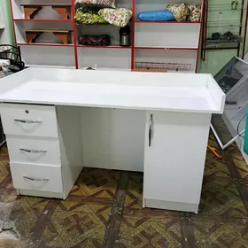 magazyn ùcin kassa stol