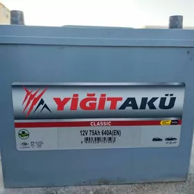 akumlýator аккумулятор