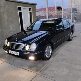 Mercedes-Benz 230E 2000