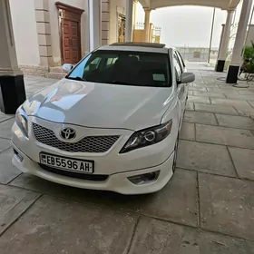 Toyota Camry 2010