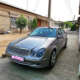 Mercedes-Benz E500 2003