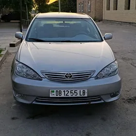 Toyota Camry 2004