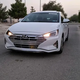 Hyundai Elantra 2020