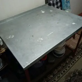 Стол