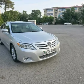 Toyota Camry 2011