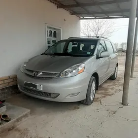 Toyota Sienna 2006