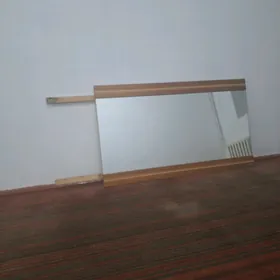 Ýüz görülýän aýna