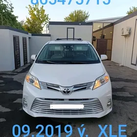Toyota Sienna 2019