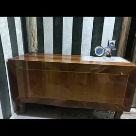 mebel tumba