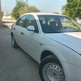 Ford Mondeo 2003