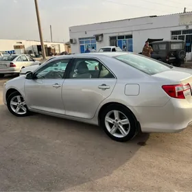 Toyota Camry 2014