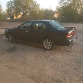 Nissan Cefiro 1995