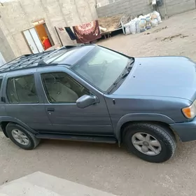Nissan Pathfinder 1999