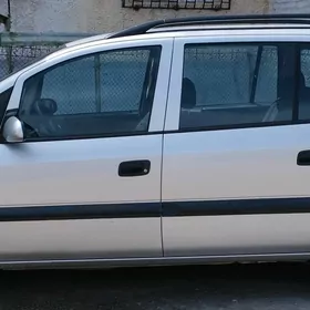 Opel Zafira 2003