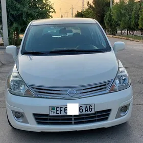 Nissan Versa 2010
