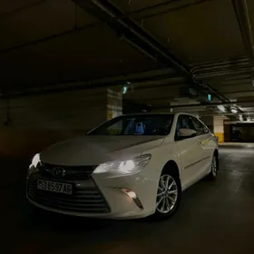 Toyota Camry 2017