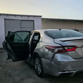 Toyota Camry 2022