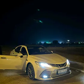 Toyota Camry 2020