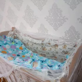 кровать
