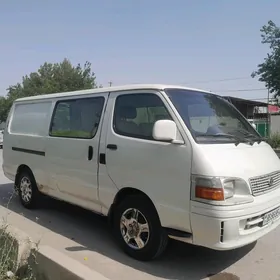 Toyota Hiace 2004