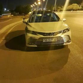 Toyota Camry 2022