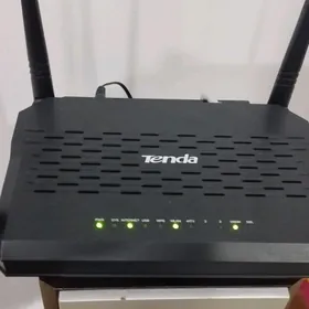 TENDA 4 antenna Wi-Fi router