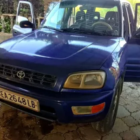 Toyota RAV4 2000