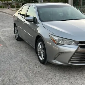 Toyota Camry 2016