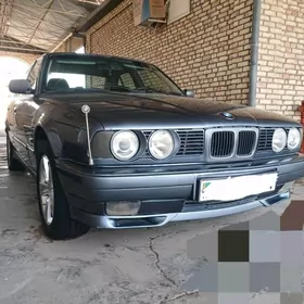 BMW 525 1992