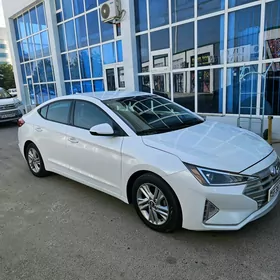 Hyundai Elantra 2020