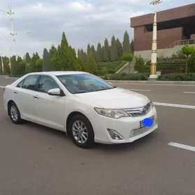 Toyota Camry 2013