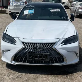 Lexus ES 350 2022