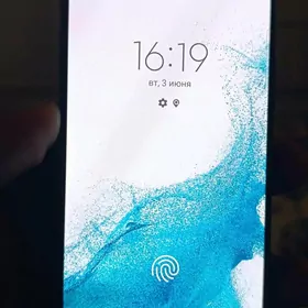 SAMSUNG S22 8/256