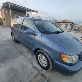 Toyota Sienna 2001