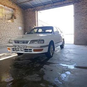 Toyota Corona 1992