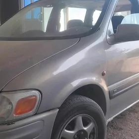 Opel Sintra 1999