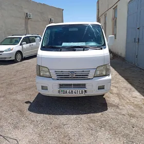 Nissan Urvan 2005