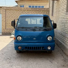 Hyundai H100 2003