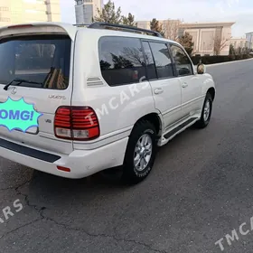 Lexus LX 2000