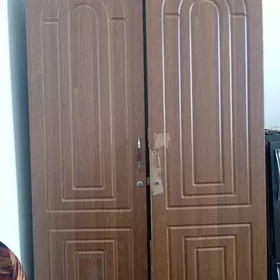 şkaf