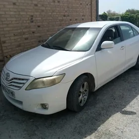 Toyota Camry 2010