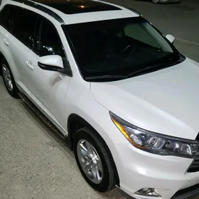 Toyota Highlander 2016