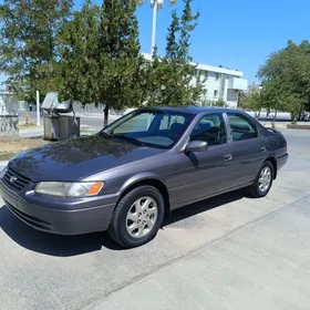 Toyota Camry 1999