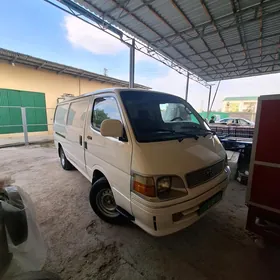 Toyota Hiace 2004