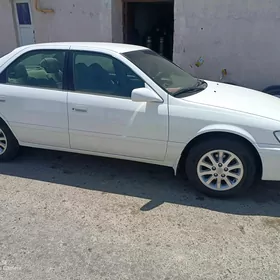 Toyota Camry 2000