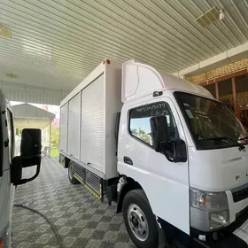 Mitsubishi Canter 2020