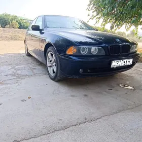 BMW E39 1998